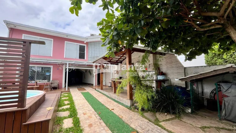 Casa, 3 quartos, 197 m² - Foto 1
