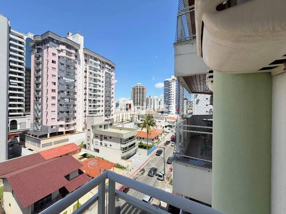 Apartamento, 3 quartos, 100 m² - Foto 2
