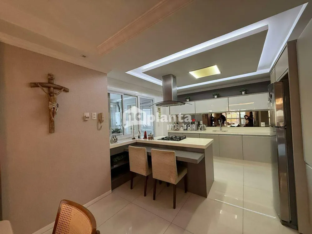 Apartamento, 4 quartos, 152 m² - Foto 7