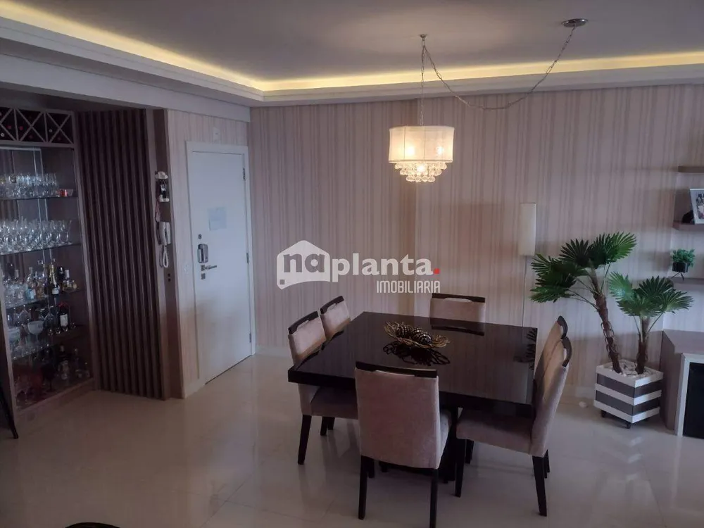 Apartamento, 3 quartos, 128 m² - Foto 1