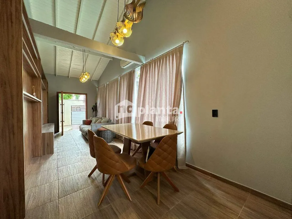 Casa, 3 quartos, 152 m² - Foto 3