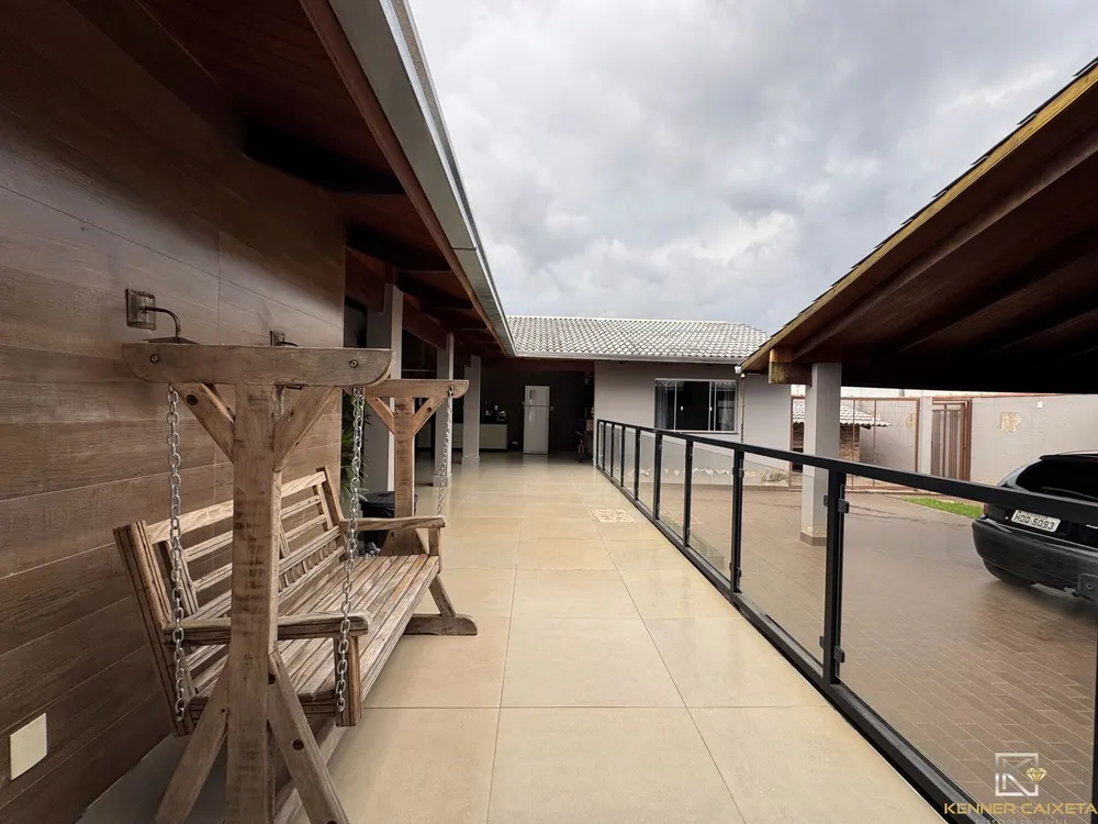 Casa, 3 quartos, 228 m² - Foto 2