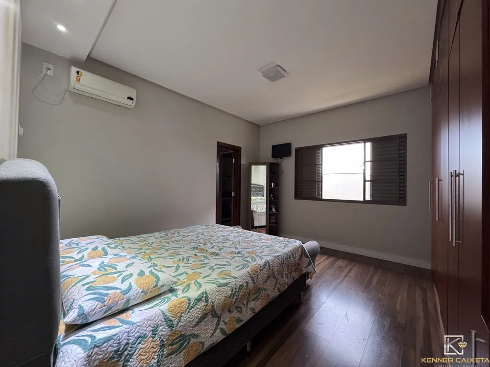 Casa, 3 quartos, 228 m² - Foto 8