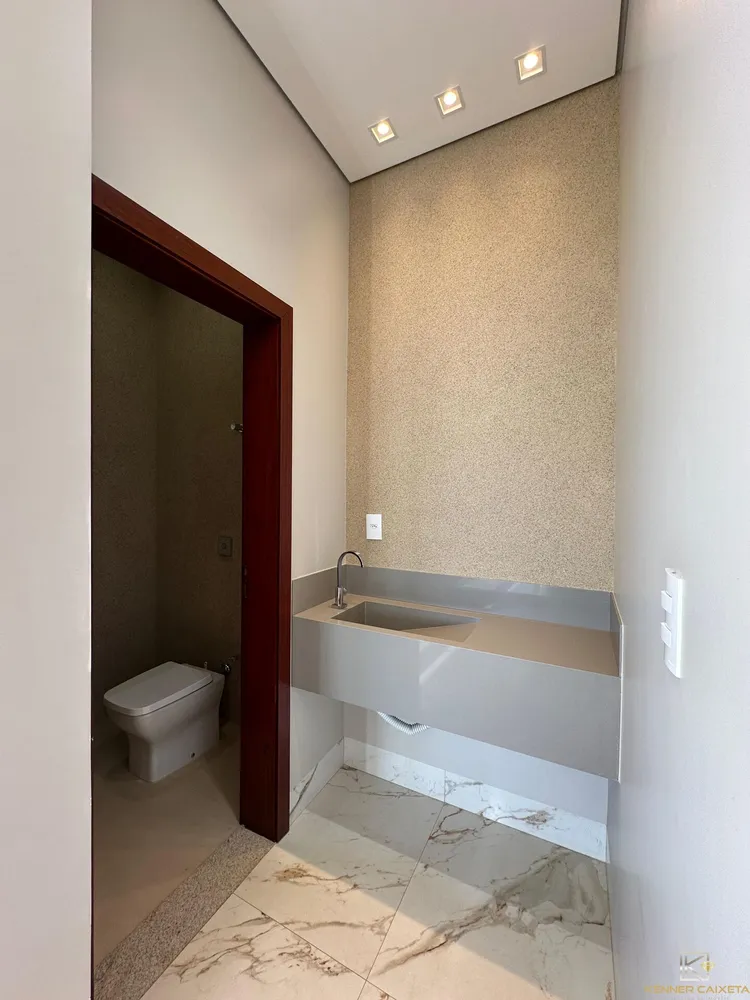 Casa, 4 quartos, 214 m² - Foto 1