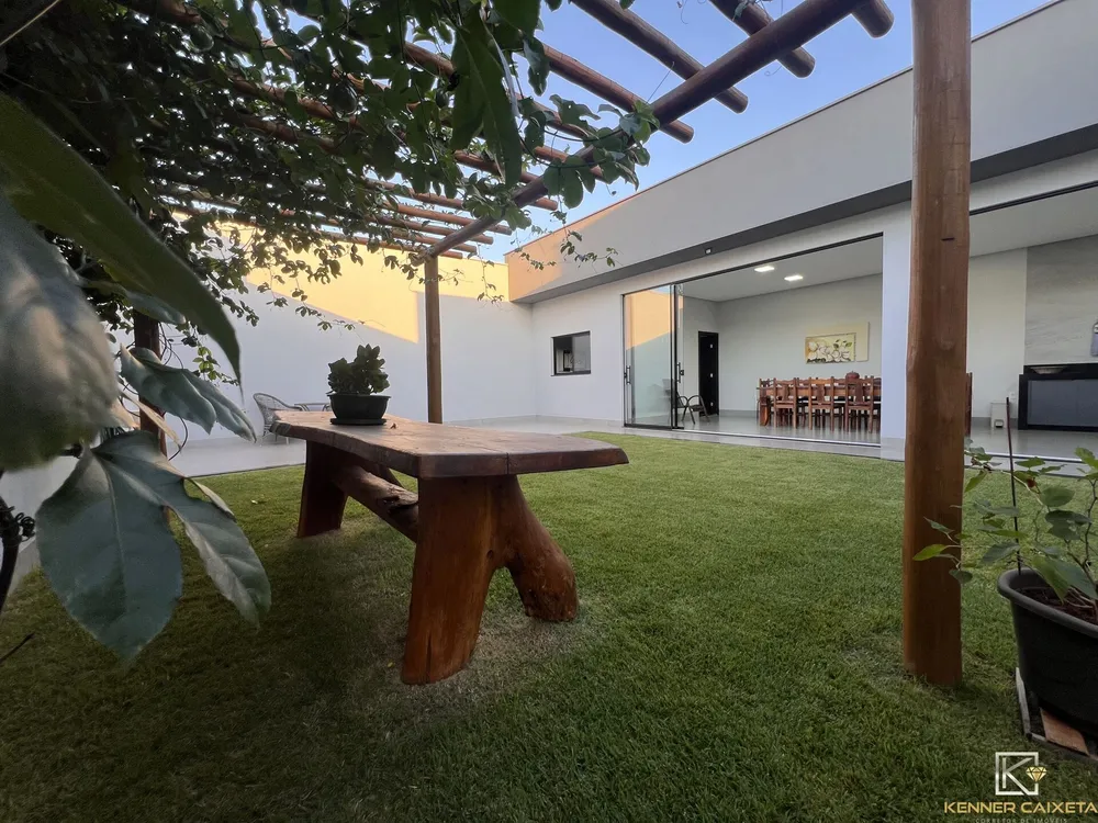 Casa, 3 quartos, 252 m² - Foto 13