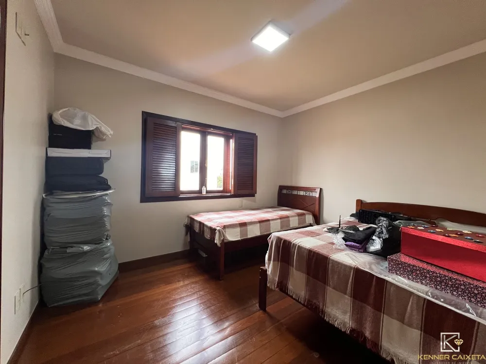 Sobrado, 4 quartos, 380 m² - Foto 1