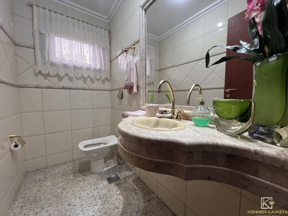 Sobrado, 4 quartos, 380 m² - Foto 2