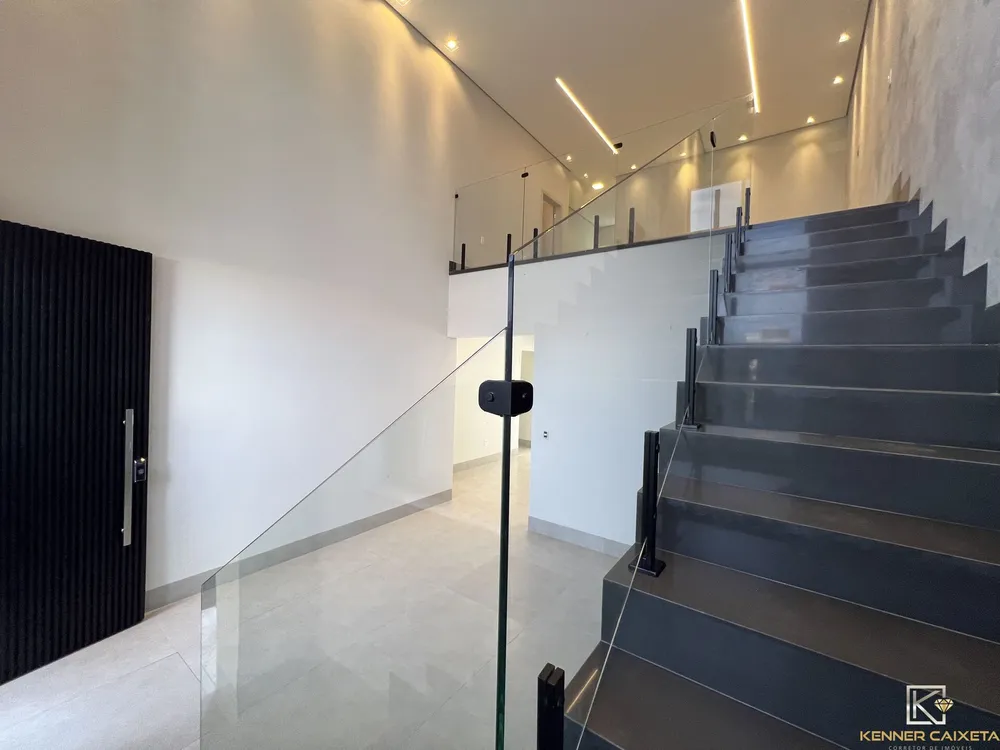 Casa, 4 quartos, 327 m² - Foto 2