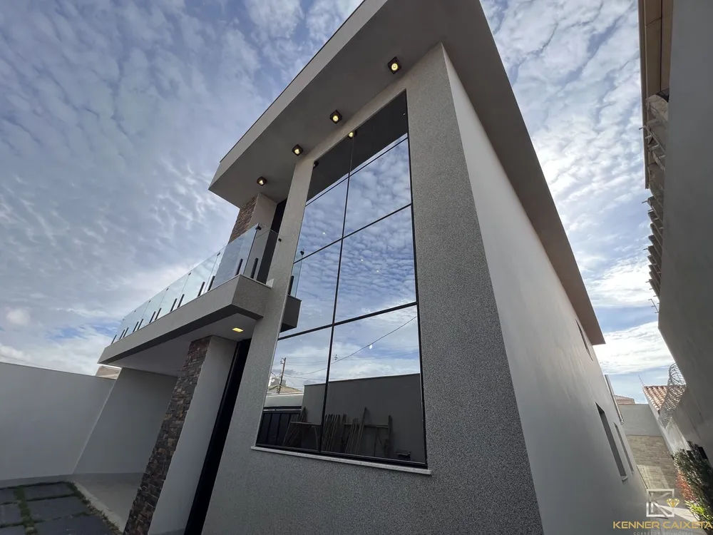 Casa, 4 quartos, 327 m² - Foto 1