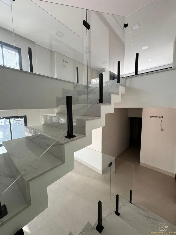 Cobertura, 3 quartos, 198 m² - Foto 1