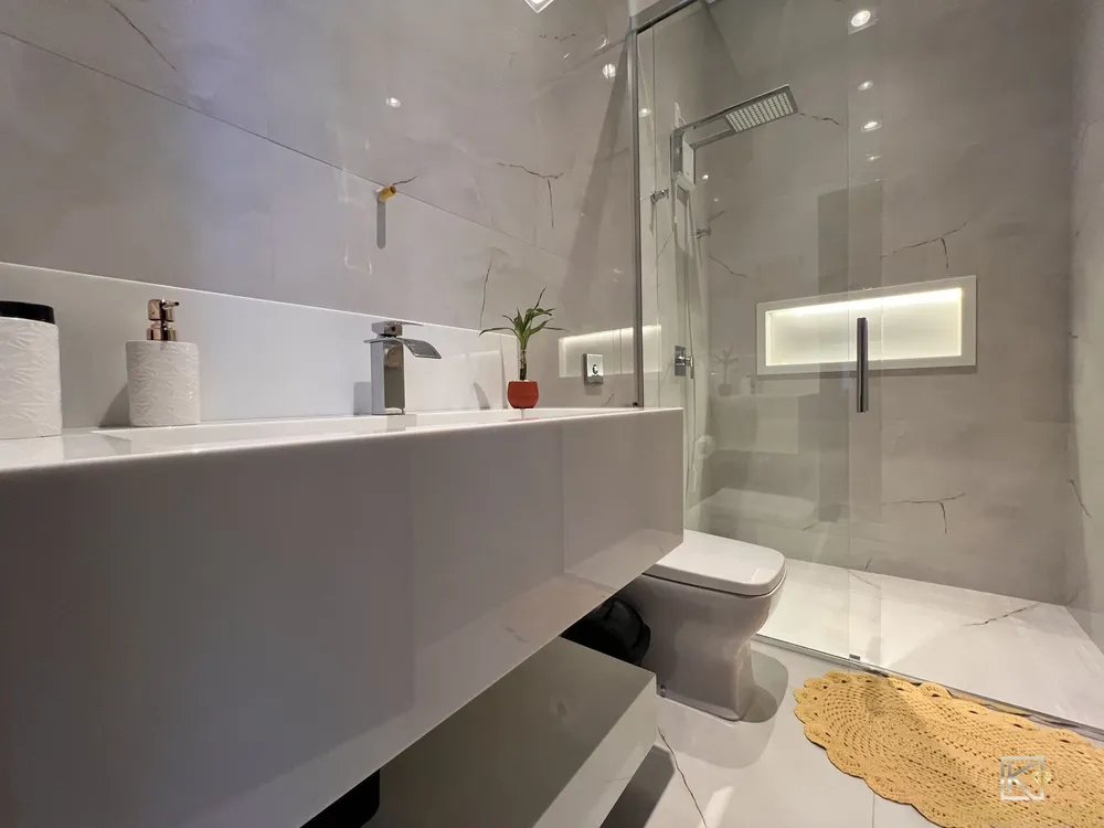Casa, 4 quartos, 306 m² - Foto 1
