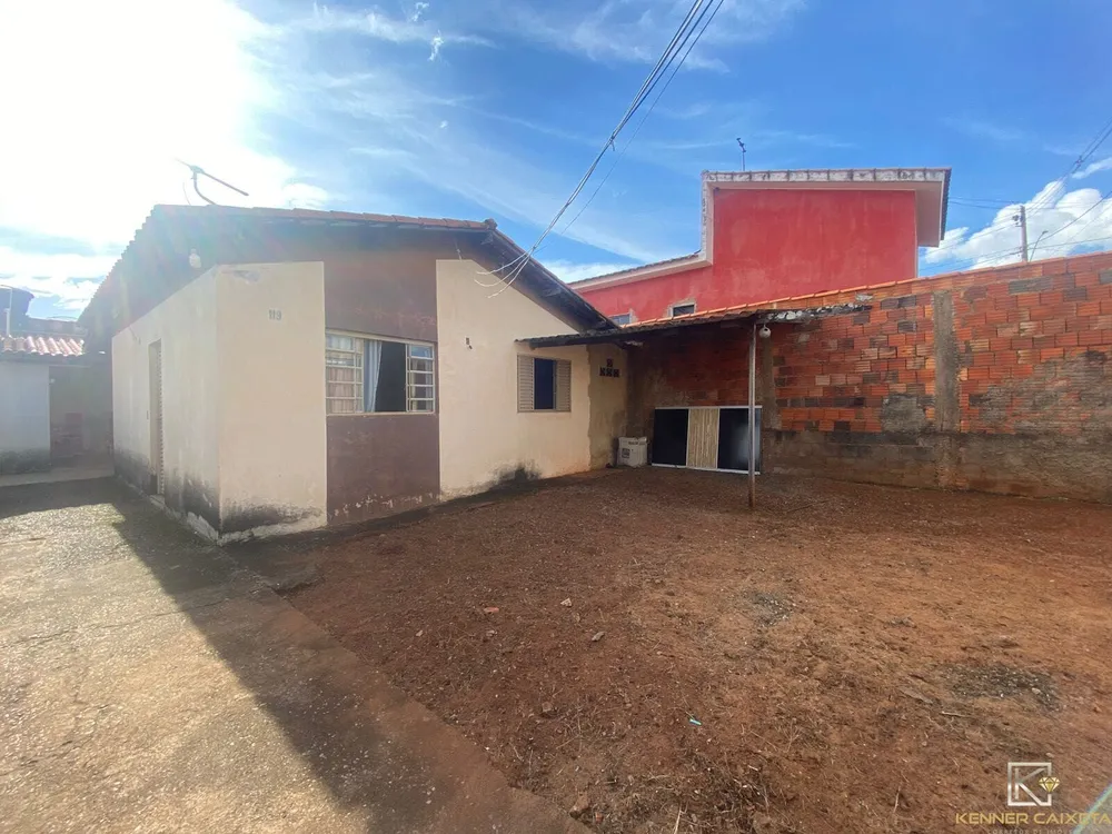 Casa, 2 quartos, 8941 m² - Foto 1