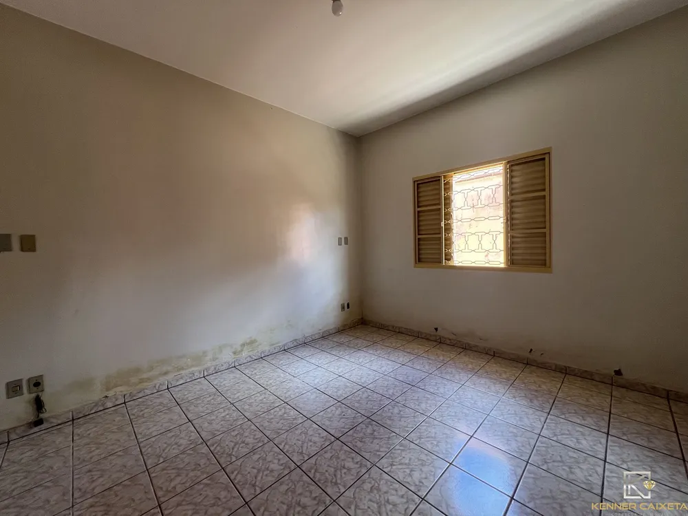 Casa, 3 quartos, 201 m² - Foto 2
