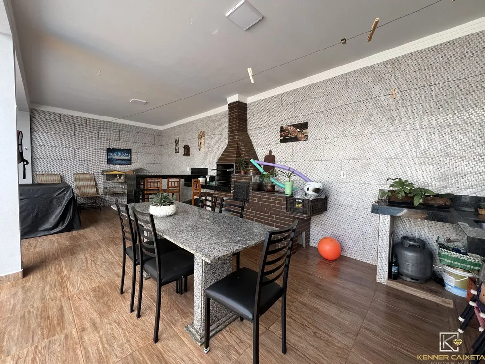 Casa, 3 quartos, 199 m² - Foto 4