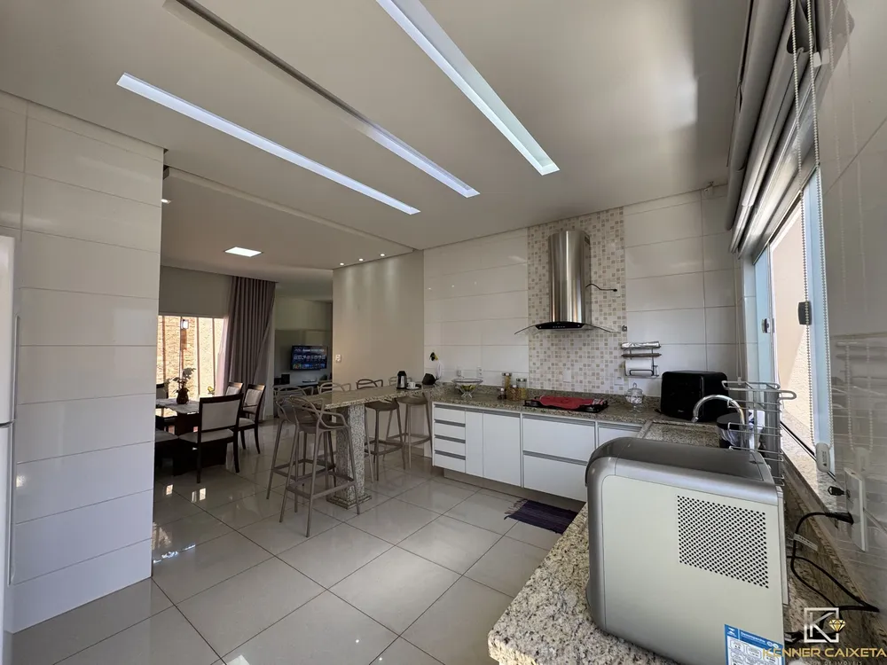 Casa, 3 quartos, 255 m² - Foto 7