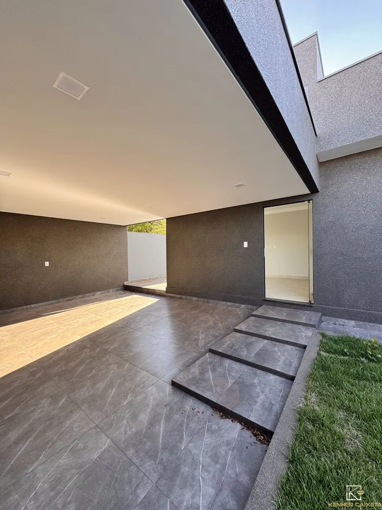 Casa, 4 quartos, 194 m² - Foto 1