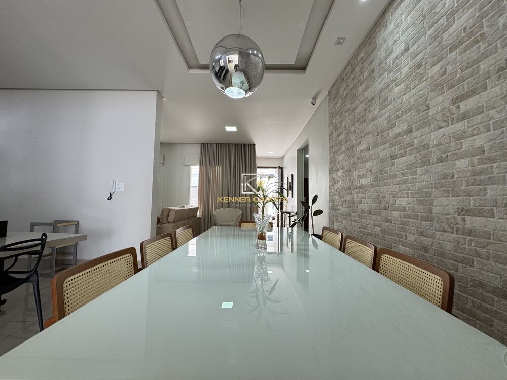 Casa, 3 quartos, 243 m² - Foto 3