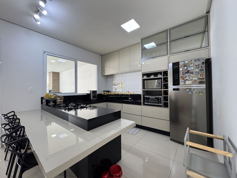 Casa, 3 quartos, 243 m² - Foto 19