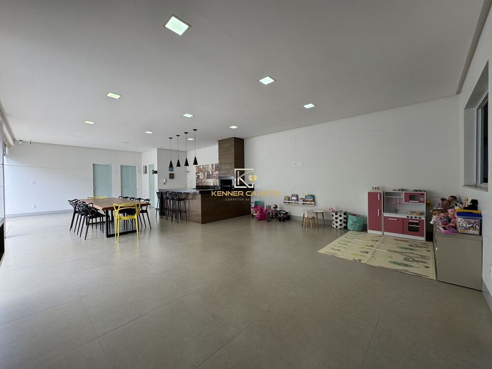 Casa, 3 quartos, 243 m² - Foto 2