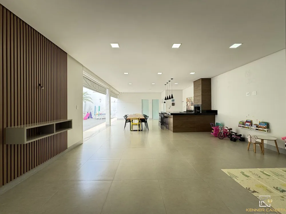 Casa, 3 quartos, 243 m² - Foto 39