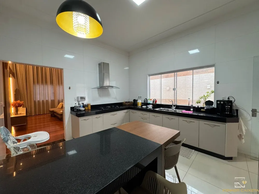 Casa, 3 quartos, 280 m² - Foto 4