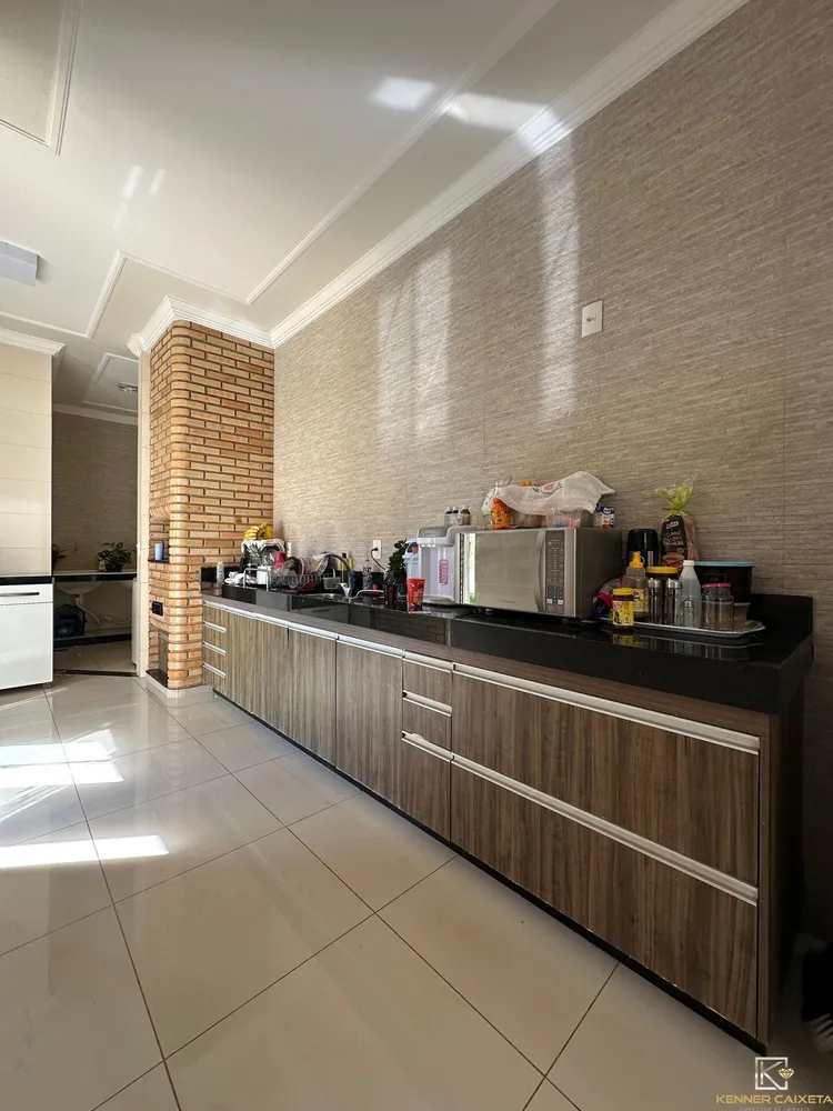 Casa, 3 quartos, 1275 m² - Foto 4