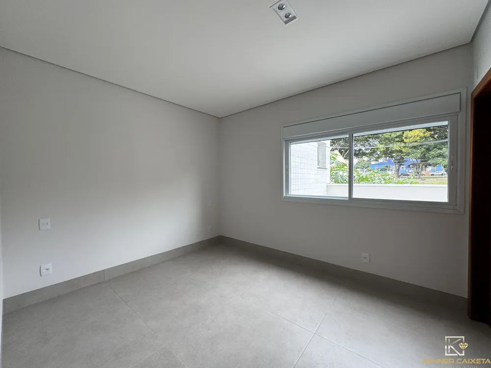 Apartamento, 3 quartos, 178 m² - Foto 2