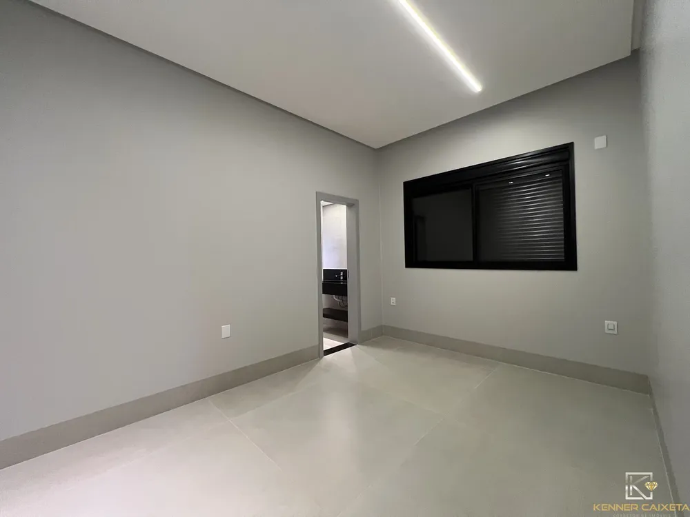 Casa, 3 quartos, 236 m² - Foto 3