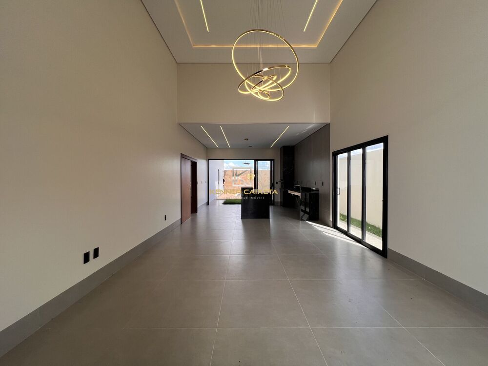 Casa à venda com 3 quartos, 155m² - Foto 2