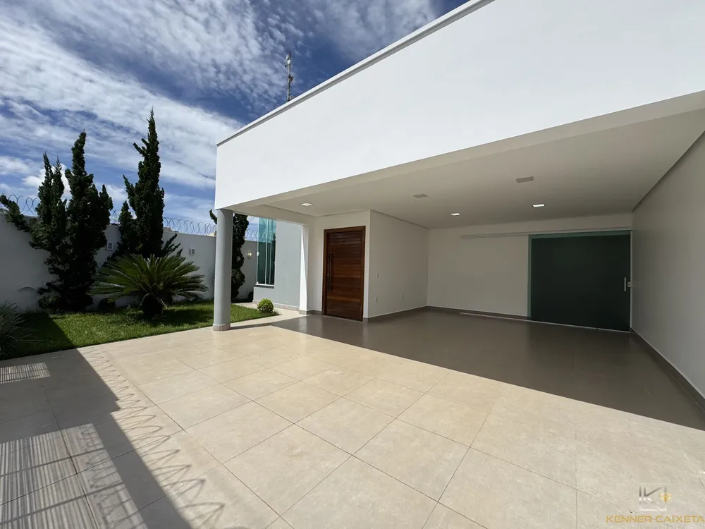 Casa, 3 quartos, 215 m² - Foto 2