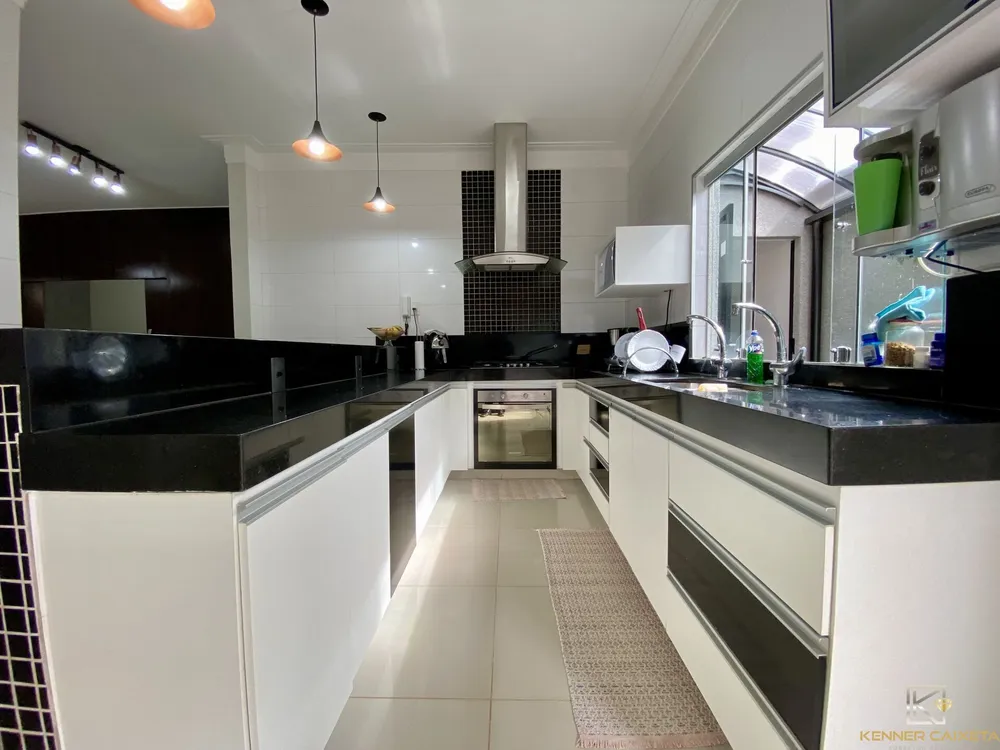 Casa, 3 quartos, 220 m² - Foto 8