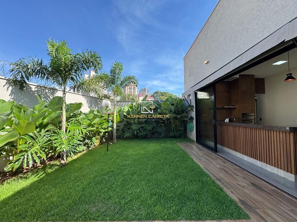 Casa à venda com 3 quartos, 200m² - Foto 2