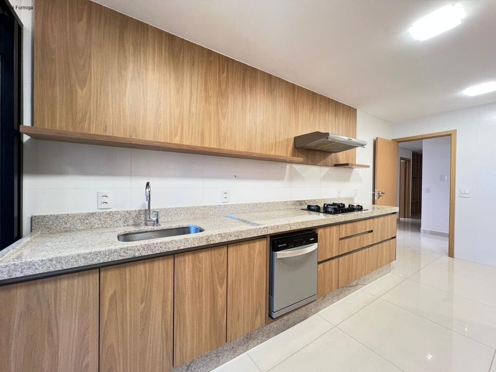 Apartamento, 4 quartos, 221 m² - Foto 1