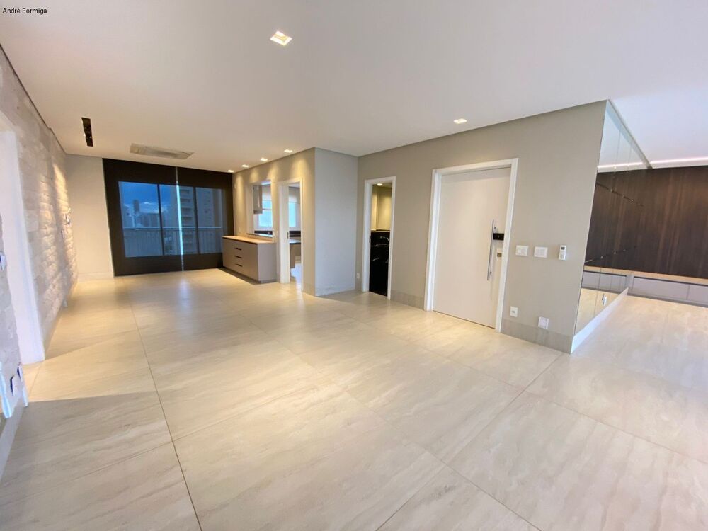 Apartamento, 3 quartos, 260 m² - Foto 2