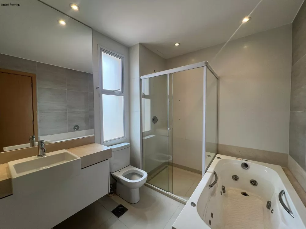 Apartamento, 4 quartos, 216 m² - Foto 1