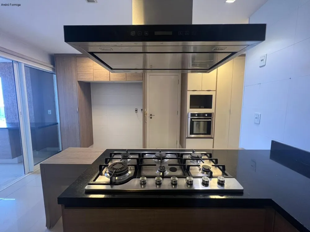 Apartamento, 4 quartos, 242 m² - Foto 2
