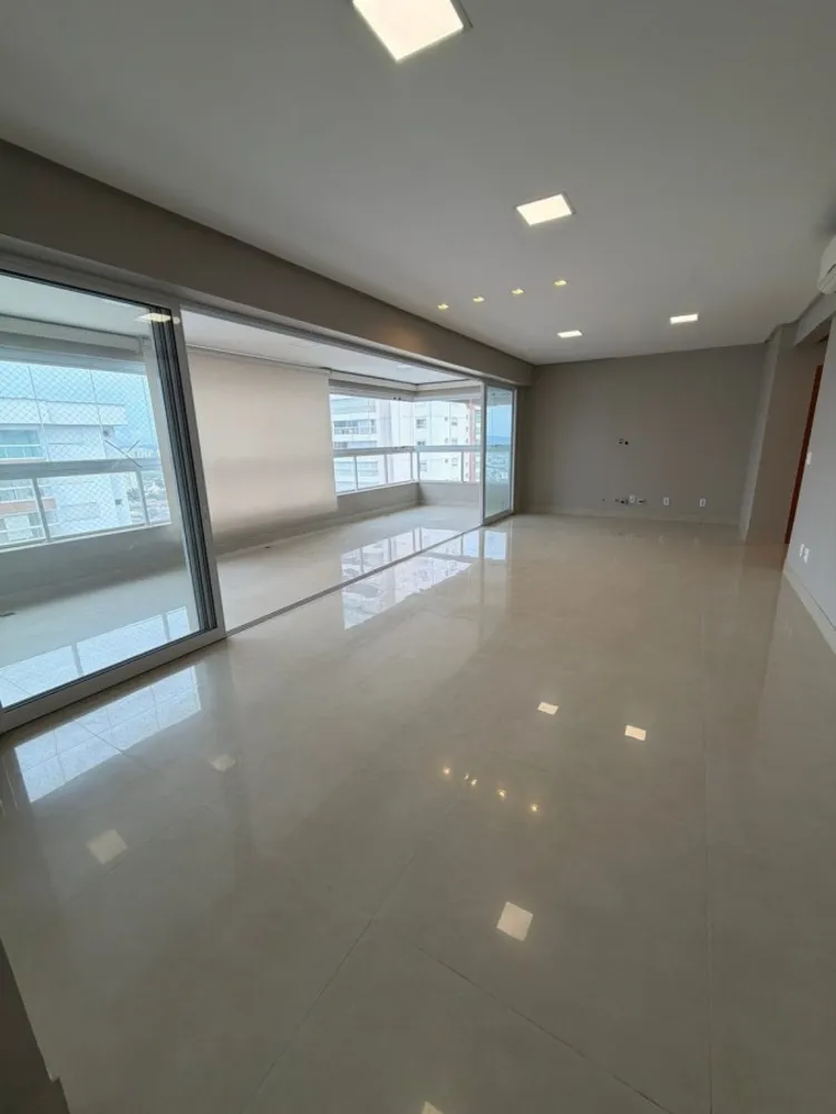 Apartamento, 4 quartos, 215 m² - Foto 1