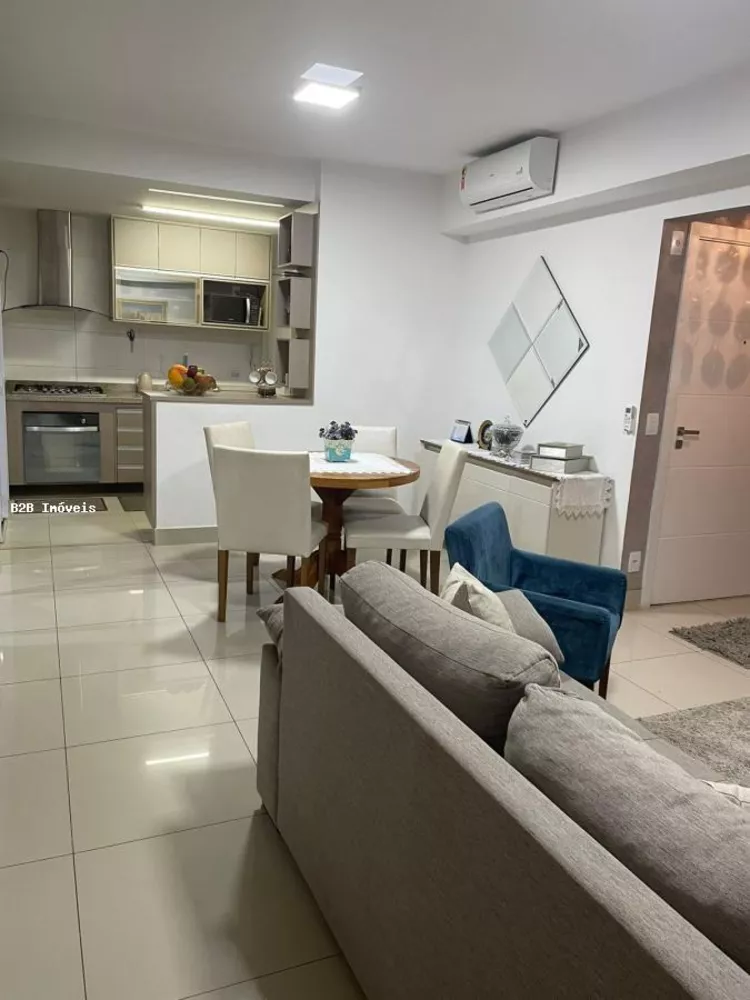 Apartamento à venda com 3 quartos, 96m² - Foto 4