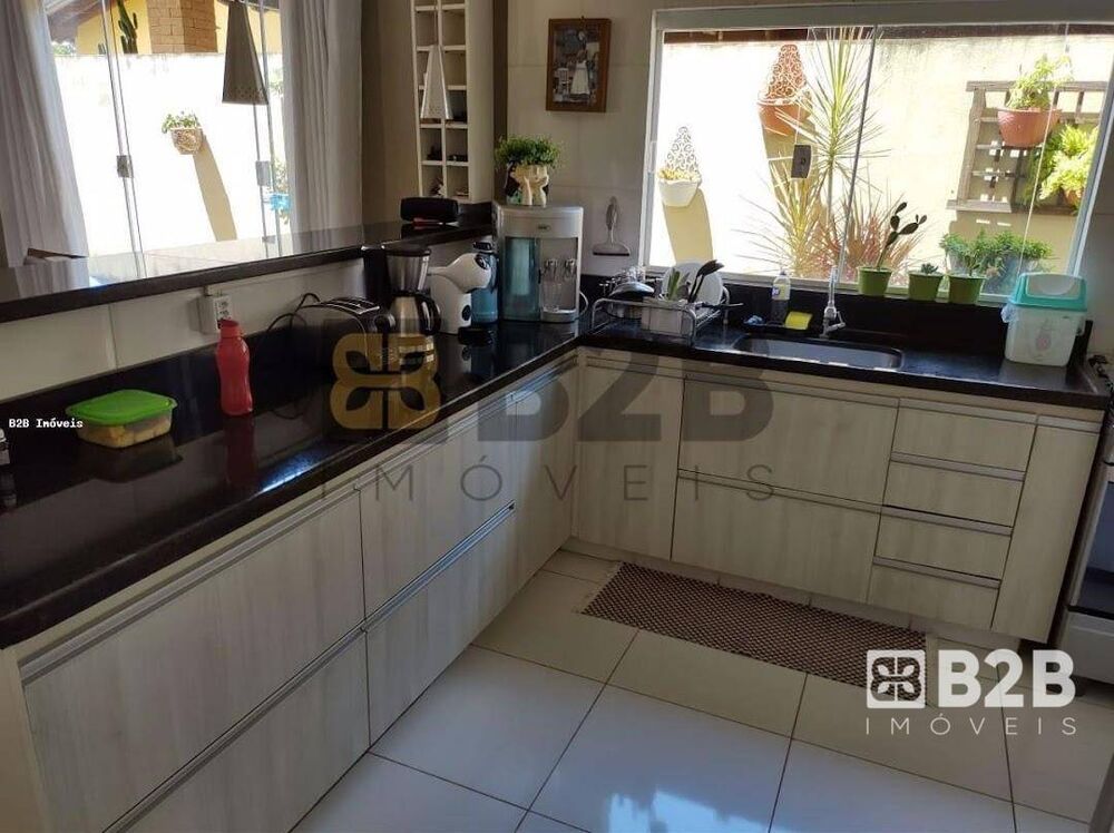 Casa, 3 quartos, 339 m² - Foto 2