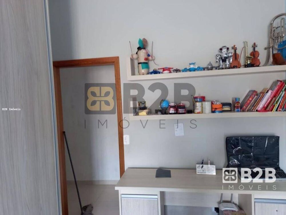 Casa, 3 quartos, 260 m² - Foto 2