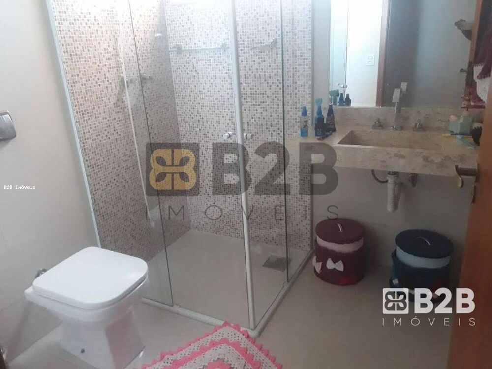 Casa, 3 quartos, 260 m² - Foto 1