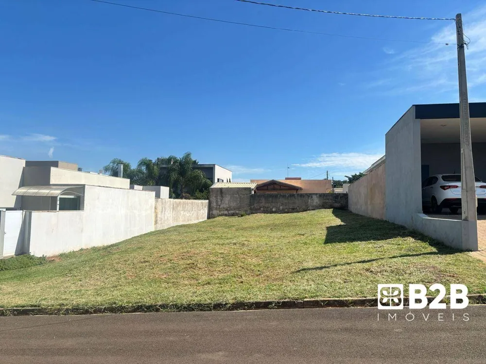 Loteamento e Condomínio, 450 m² - Foto 1