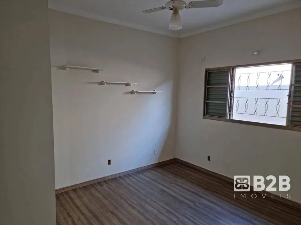 Casa, 4 quartos, 200 m² - Foto 13