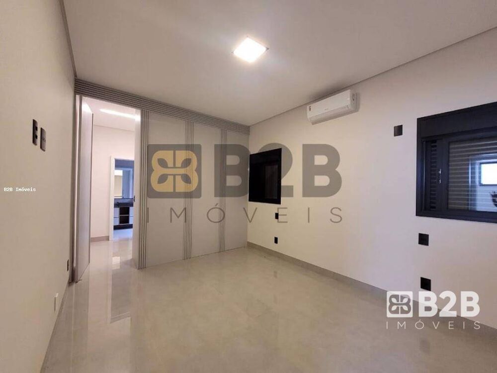 Casa, 3 quartos, 253 m² - Foto 1