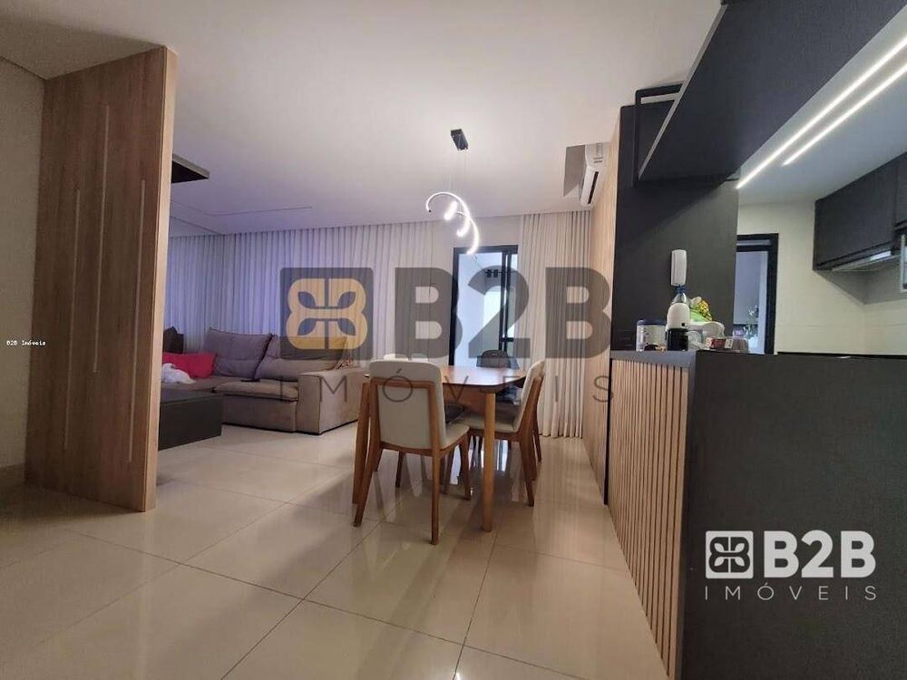 Apartamento à venda com 3 quartos, 107m² - Foto 1