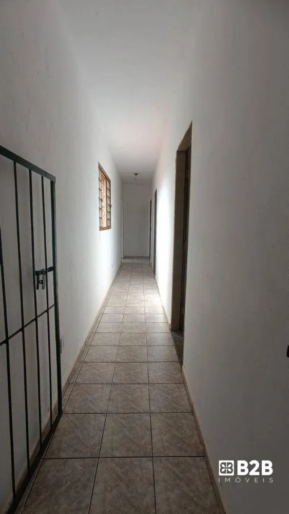 Casa, 3 quartos, 228 m² - Foto 1
