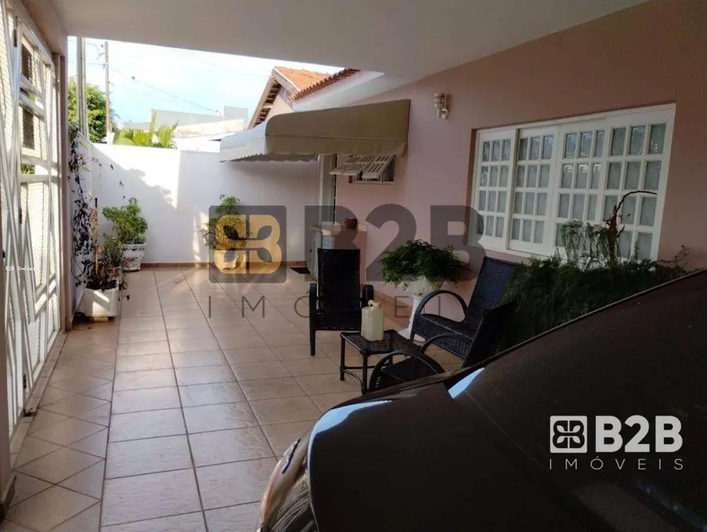 Casa, 3 quartos, 218 m² - Foto 1