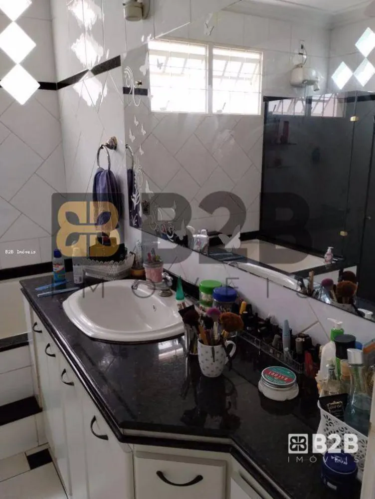Casa, 3 quartos, 218 m² - Foto 14