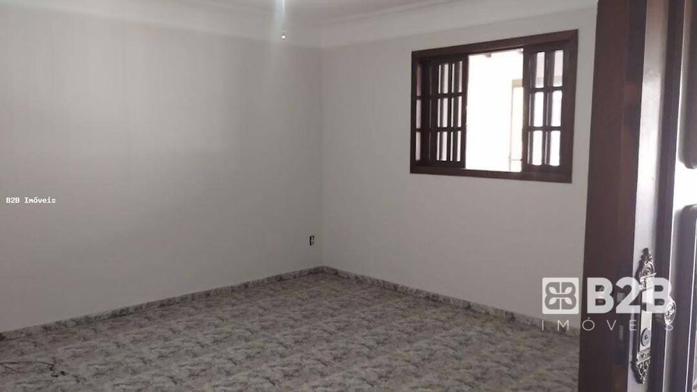 Casa, 3 quartos, 208 m² - Foto 2