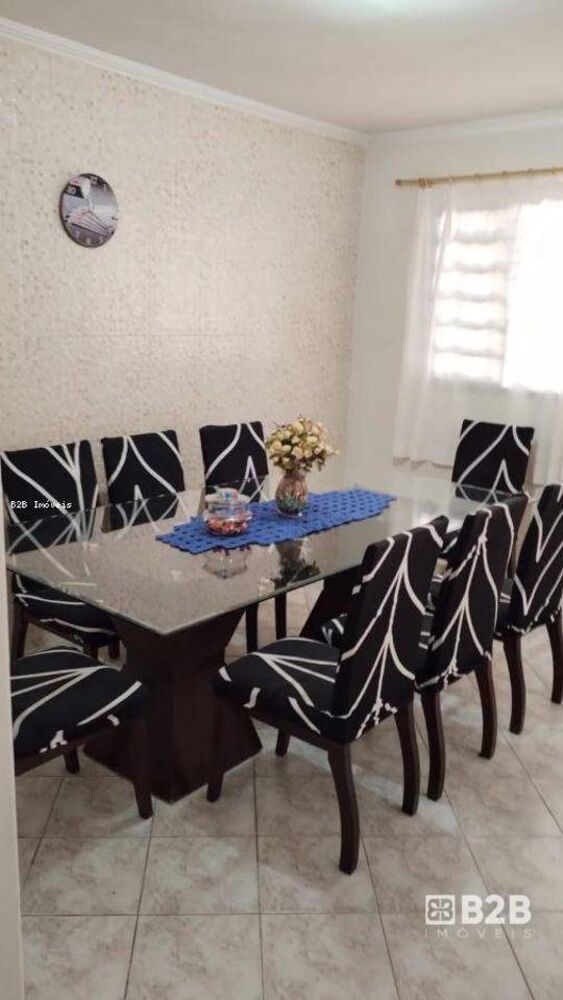 Casa, 2 quartos, 214 m² - Foto 2